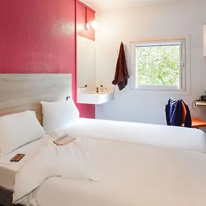 Hotelf1 Aix En Provence Sainte Victoire Отель